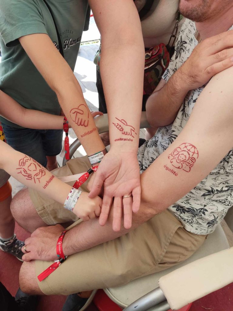 Tijdelijke airbrush tattoos festival event